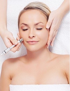 Microdermabrasion visage soin GUINOT